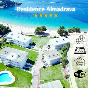 https://almadrava-beach.topcostabravahotels.com